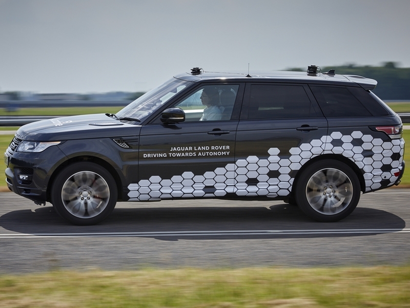Компания Jaguar Land Rover приступила к испытаниям беспилотного автомобиля