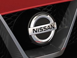 Новый Nissan LEAF сможет парковаться самостоятельно