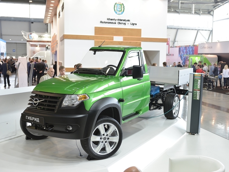 УАЗ представил образец будущего гибридного автомобиля