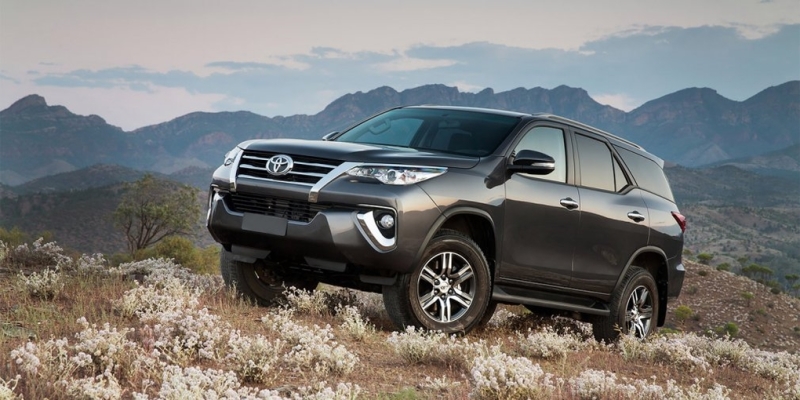 Toyota Fortuner: настоящий профессионал