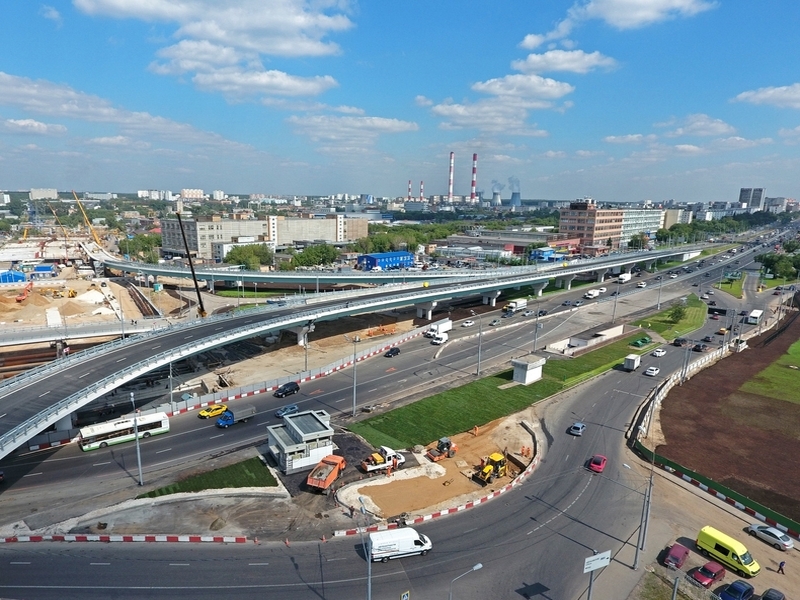 Благоустройство Щелковского шоссе в столице завершат до сентября