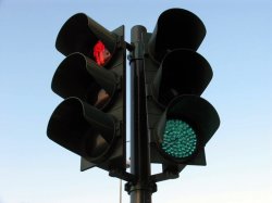 В Москве появятся светофоры со считывающими автомобили датчиками