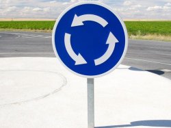 Правила проезда через перекрестки с круговым движением могут снова измениться