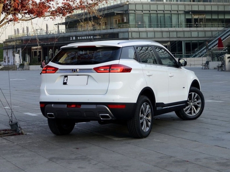 Geely Atlas появится в продаже в РФ в ноябре 2017 года