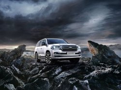 Toyota Land Cruiser 200 Excalibur: в России от 5 493 000 рублей