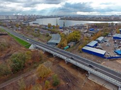 В Москве открыто движение по путепроводу на Южнопортовой улице