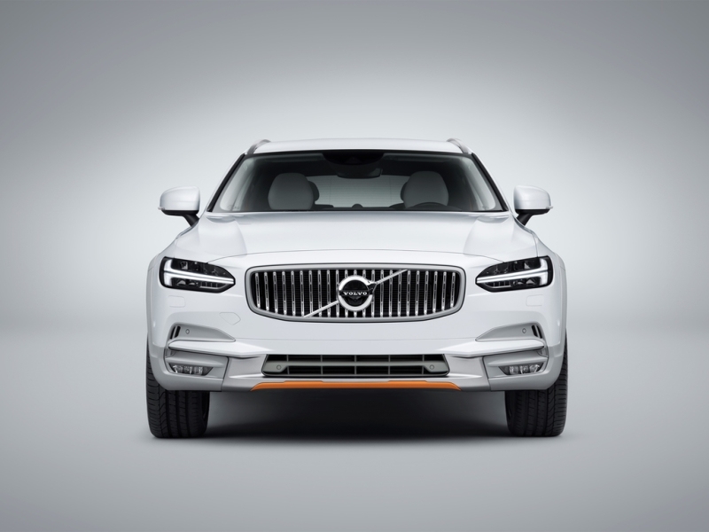 Кроссовер Volvo V90 Cross Country Ocean Race появится в РФ в начале 2018 года