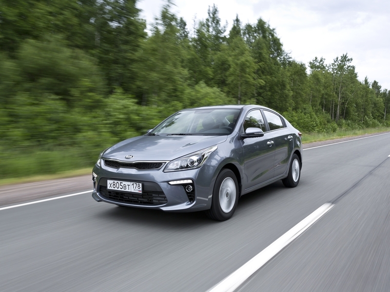 Седан KIA Rio получил новую мультимедийную систему
