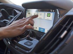 В автомобилях Ford могут появиться приложения для карпулинга, мультимодальной навигации и подкастов
