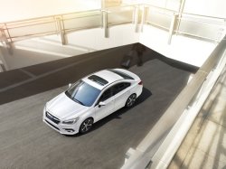 Обновленный седан Subaru Legacy появится в продаже в РФ весной 2018 года