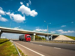 На всех платных дорогах РФ теперь работаю все виды транспондеров