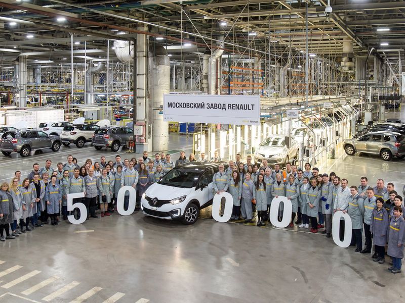 В России произведен 50-тысячный кроссовер Renault Kaptur