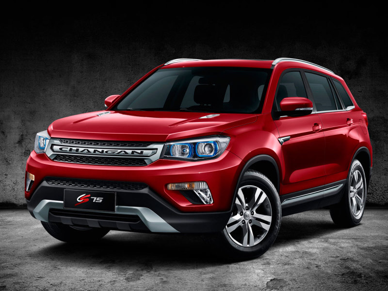 Китайский кроссовер Changan CS75: в России от 1,2 млн. рублей