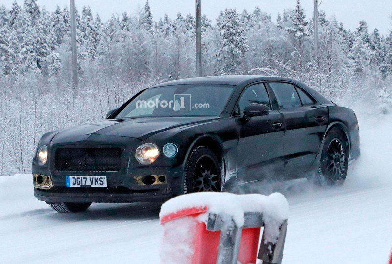 Седан Bentley Flying Spur 2019 проходит тесты на снежных дорогах