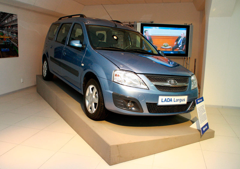 Автомобили Lada подорожали в среднем на 2,5% в январе 2018 года