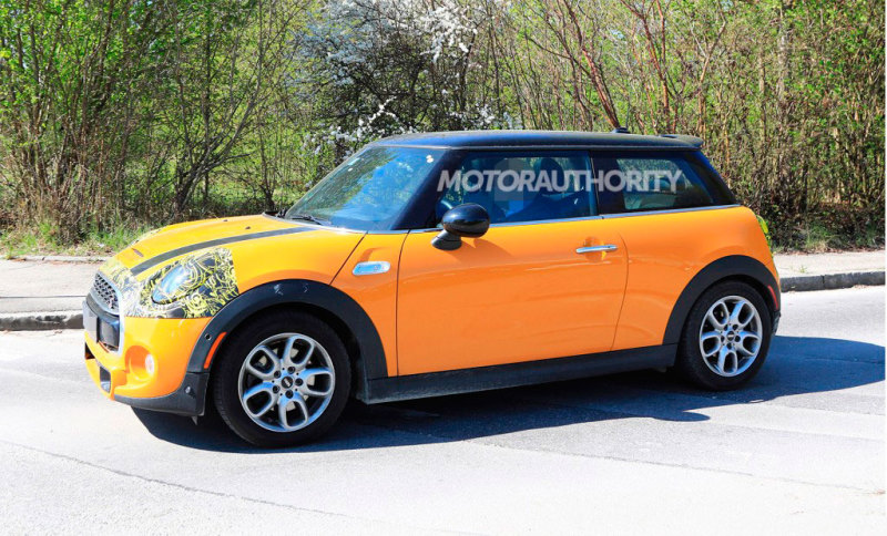 Mini Hardtop 2019 на дорожных тестах