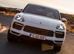 Porsche Cayenne 2018: в России от 4 999 000 рублей
