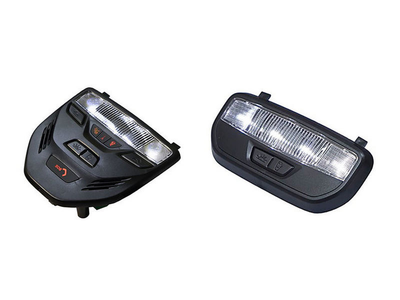 Передний и задний плафоы с кнопками вызова экстренных служб ЭРА-ГЛОНАСС