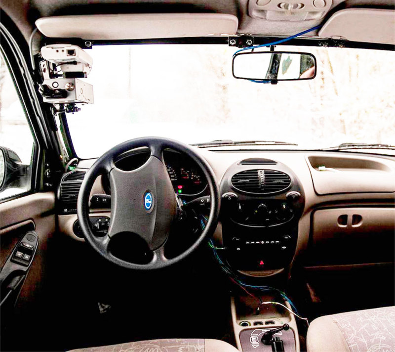 Приборная панель беспилотной Lada Kalina