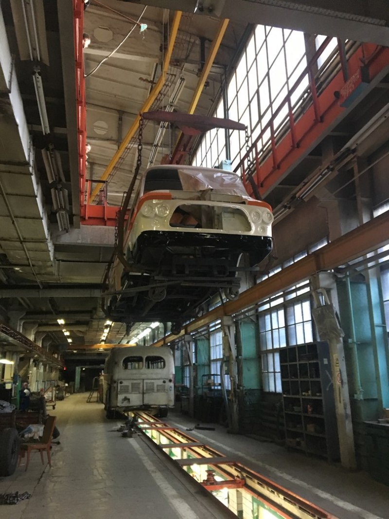 ЗиЛ-118 "Юность" во время восстанволения