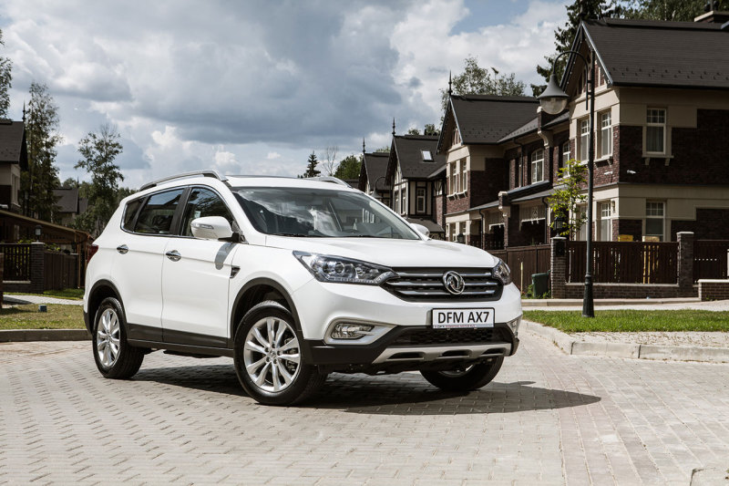 Российские покупатели китайского кроссовера DFM AX7 выбирают наиболее дорогие версии