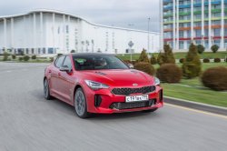 На KIA Stinger объявлены российские цены и комплектации