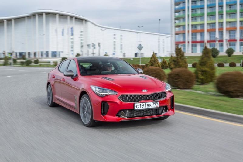 На KIA Stinger объявлены российские цены и комплектации