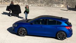 Новый Ford Focus 2019 засняли без камуфляжа