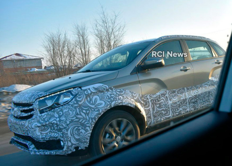 Новый хэтчбек Lada XRAY Cross испытывают в Тольятти