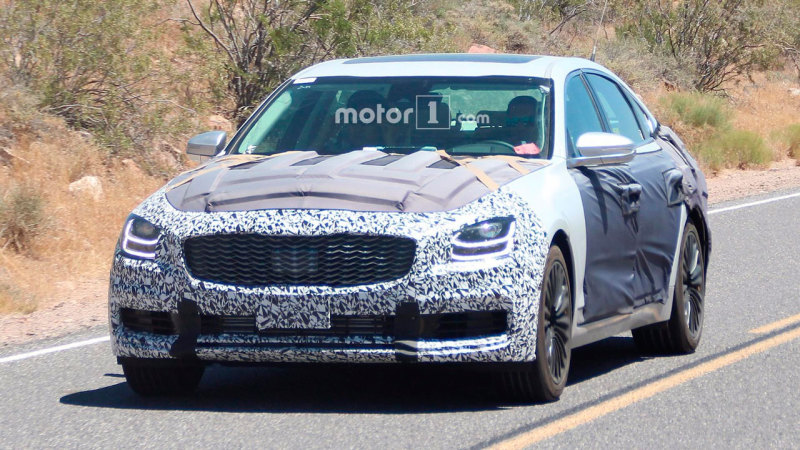 Прототип KIA K900 нового поколения