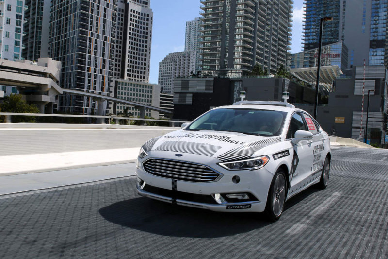 Ford запустил беспилотники для доставки пиццы