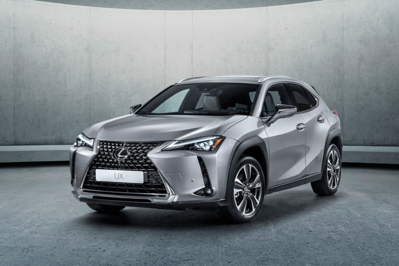 Компактный кроссовер Lexus UX показали в Женеве