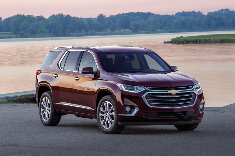 Новый кроссовер Chevrolet Traverse: в России от 2.990.000 рублей