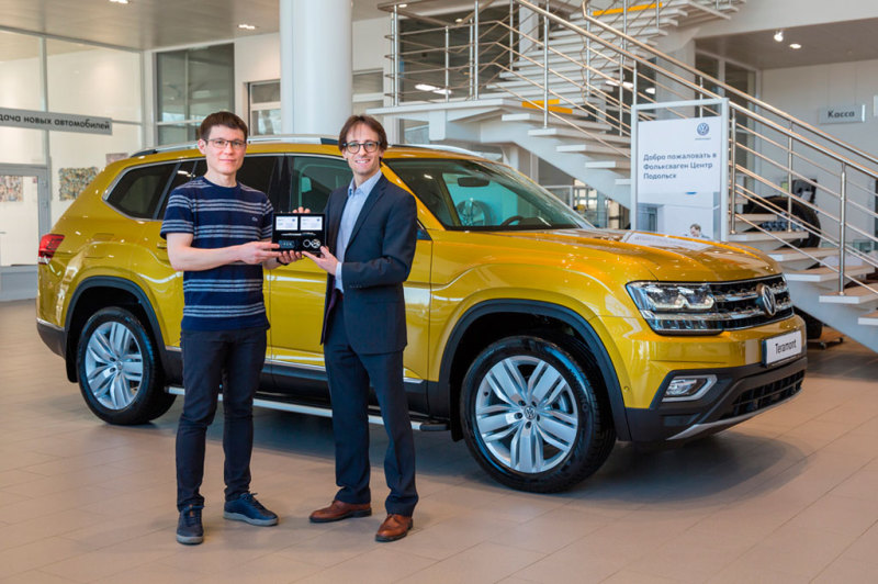 Volkswagen Teramont передан первому российскому клиенту