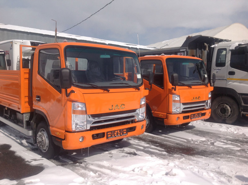 Грузовики JAC N-75 для компании "Краснопутьский стройцентр"