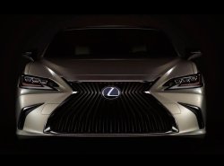 Новый Lexus ES 2019 показали перед официальной премьерой