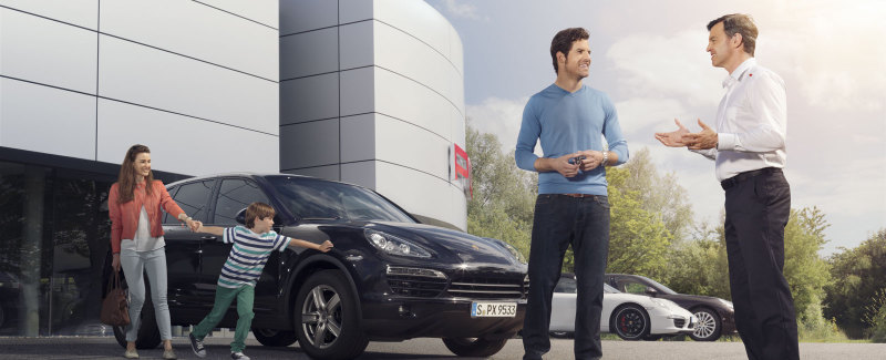 Техническое обслуживание – с комфортом. Бесплатный подменный автомобиль в Порше Центр Москва.