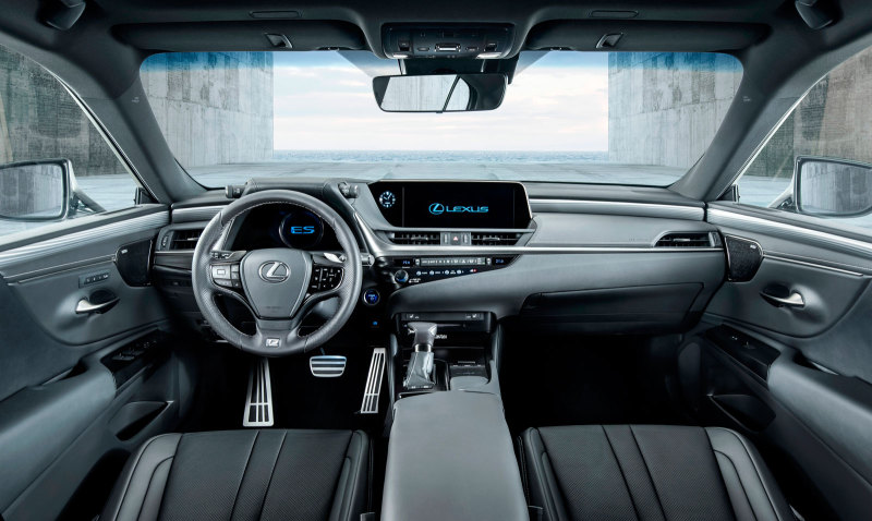 Lexus ES 300h F SPORT