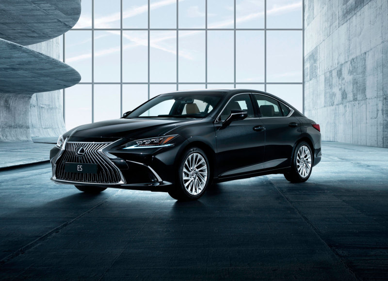 Новое поколение Lexus ES 2019 представлено