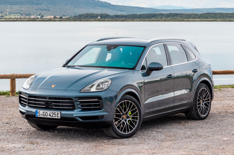 Новый Porsche Cayenne E-Hybrid 2018: в России от 6.934.000 рублей