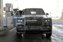 Люксовый кроссовер Rolls-Royce Cullinan официально покажут 10 мая