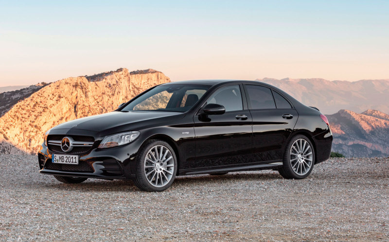 Обновлённый Mercedes-Benz C-Class 2018: в России от 2.320.000 рублей