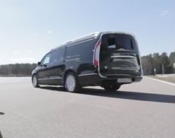 Минивэн Aurus Arsenal опять "засветился" на ТВ