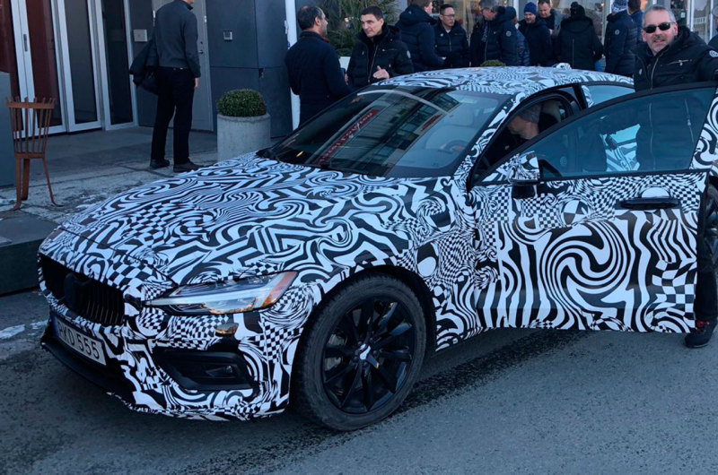 Volvo S60 2019 на испытаниях