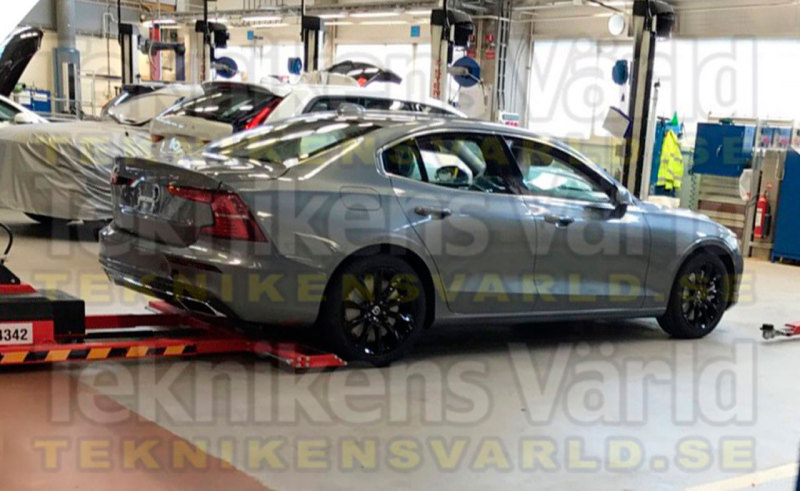 "Шпионское фото" Volvo S60 2019 во время разработки модели