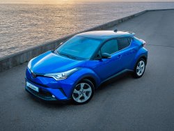 Toyota C-HR: в России от 1.299.000 рублей