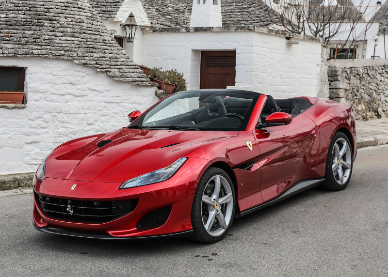 Самую "бюджетную" модель Ferrari Portofino начали продавать в России