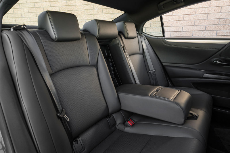 Lexus ES 350 F SPORT