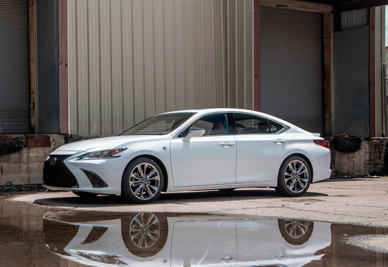 Lexus ES 350 F SPORT
