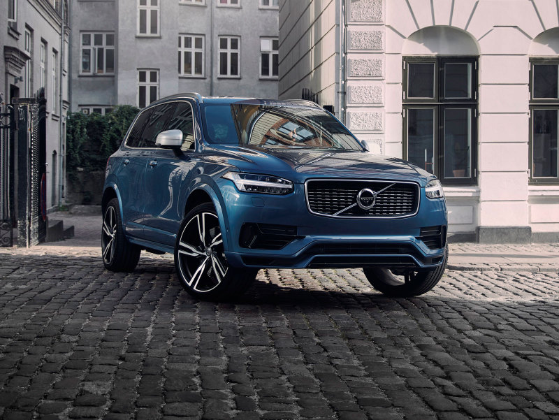 Гибридный Volvo XC90 T8 Twin Engine: в России от 5.469.000 руб.